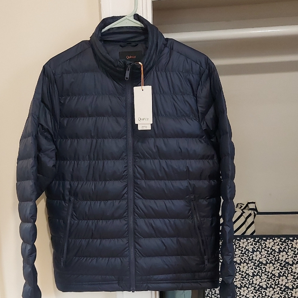 Quince Men’s Navy Quilted Packable Puffer Jacket